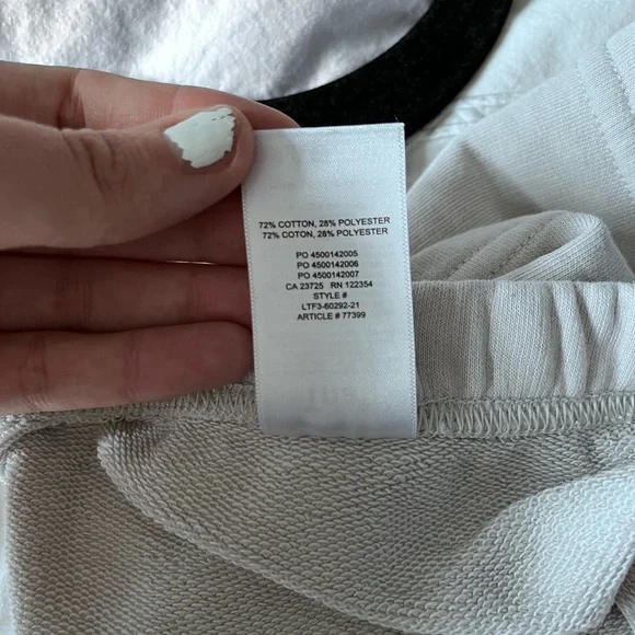 Tna AiryAF High Waisted Fleece Sweat Short Size XS - Picture 8 of 9